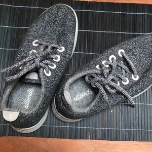 Allbirds size 7. All birds shoes.